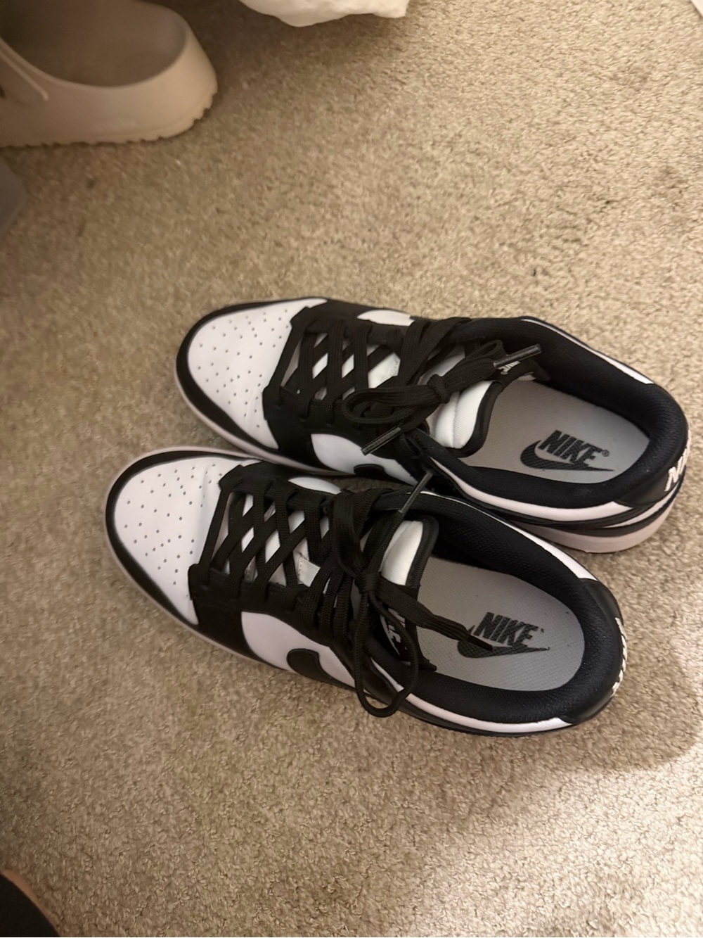 Nike Kids Black and White Low-Top Sneakers - Classic Contrast